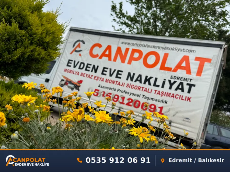 Canpolat Evden Eve Nakliyat'ın Edremit'te taşıma öncesi bekleyen kamyonu