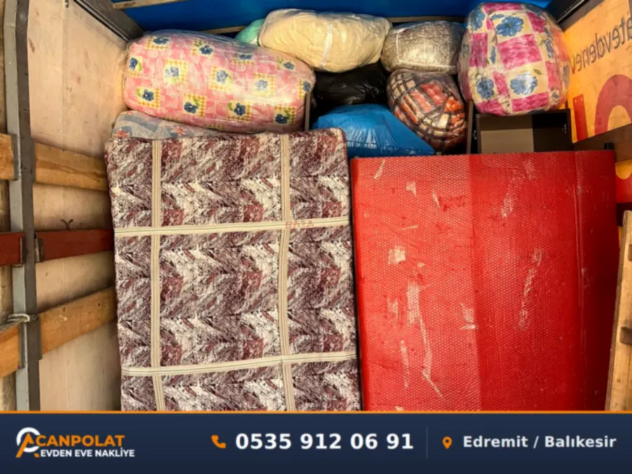 Kamyon kasasında kılıflı eşyaların hasar görmeyecek şekilde istiflenmesi